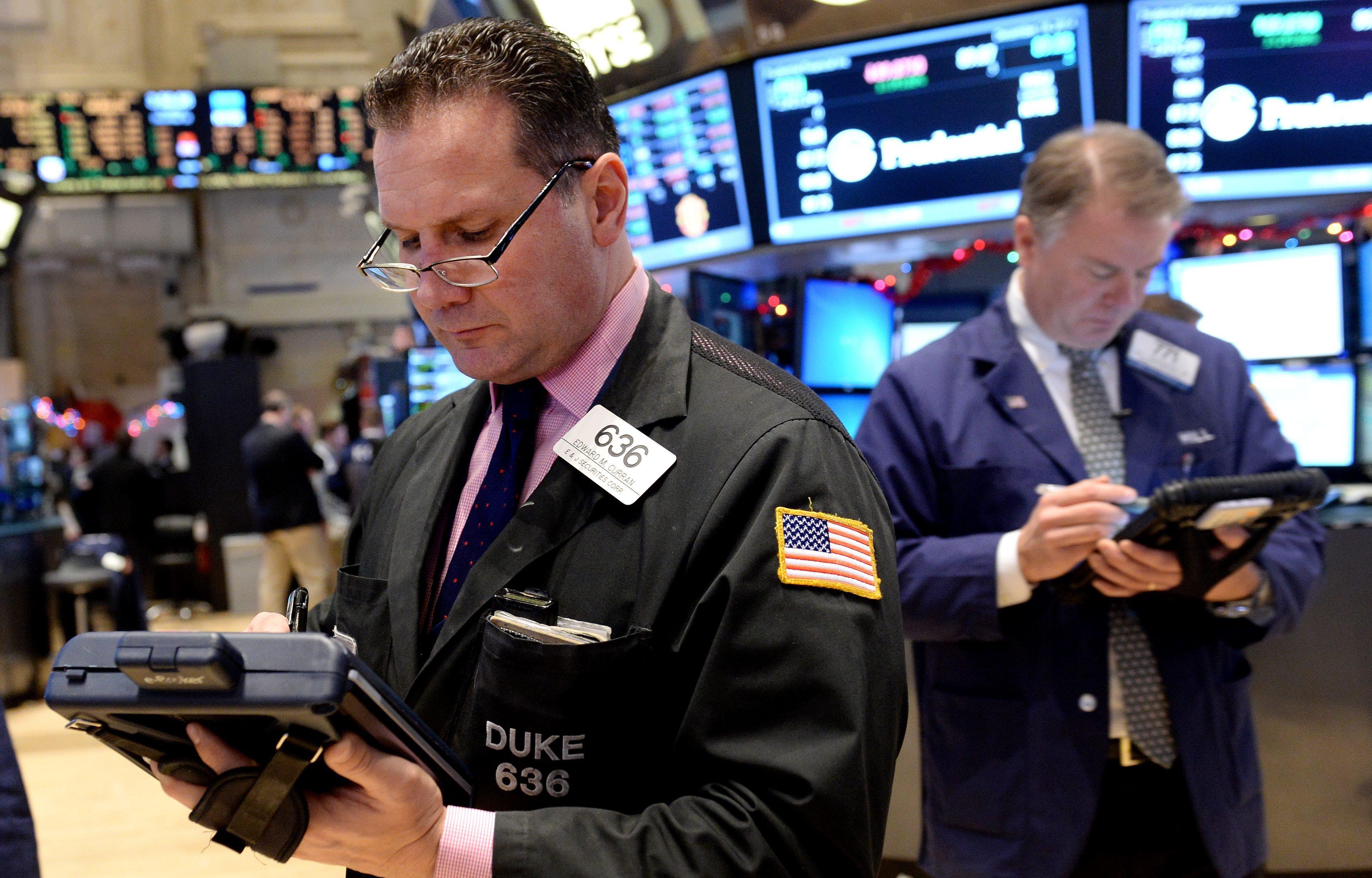 美联储维持利率不变！美欧股市基本持平，美元走强，黄金小涨- 周到