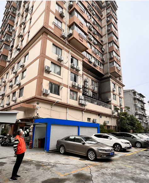 本轮疫情爆发以来,位于上海市静安区的东方公寓保持了"全阴"的记录直