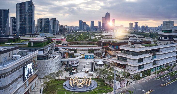 一楼找国际大牌,四楼寻“天空环道”!前滩太古里开业首日,顾客们最喜欢逛哪里? - 周到