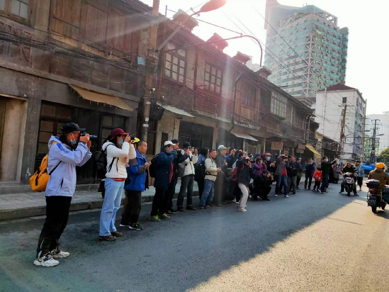 好多钻科技 上海市民直呼可怕:马路上到处都是,门窗紧闭也不管用!入梅后大爆发